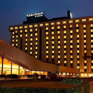 4* מלון Four Points By Sheraton