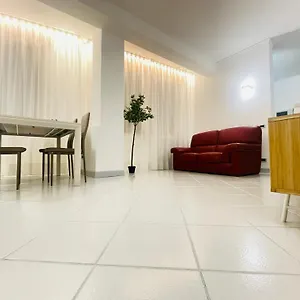  Apartment Amikales